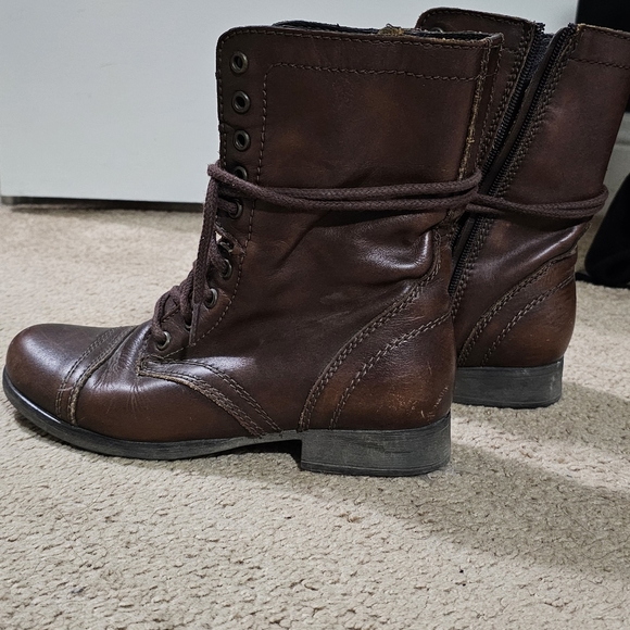 Steve Madden Troopa Brown Leather Combat Boot - Picture 3 of 6